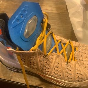 Size 9 Nike Lebron 18 majestic ferocity tan CW3156-900